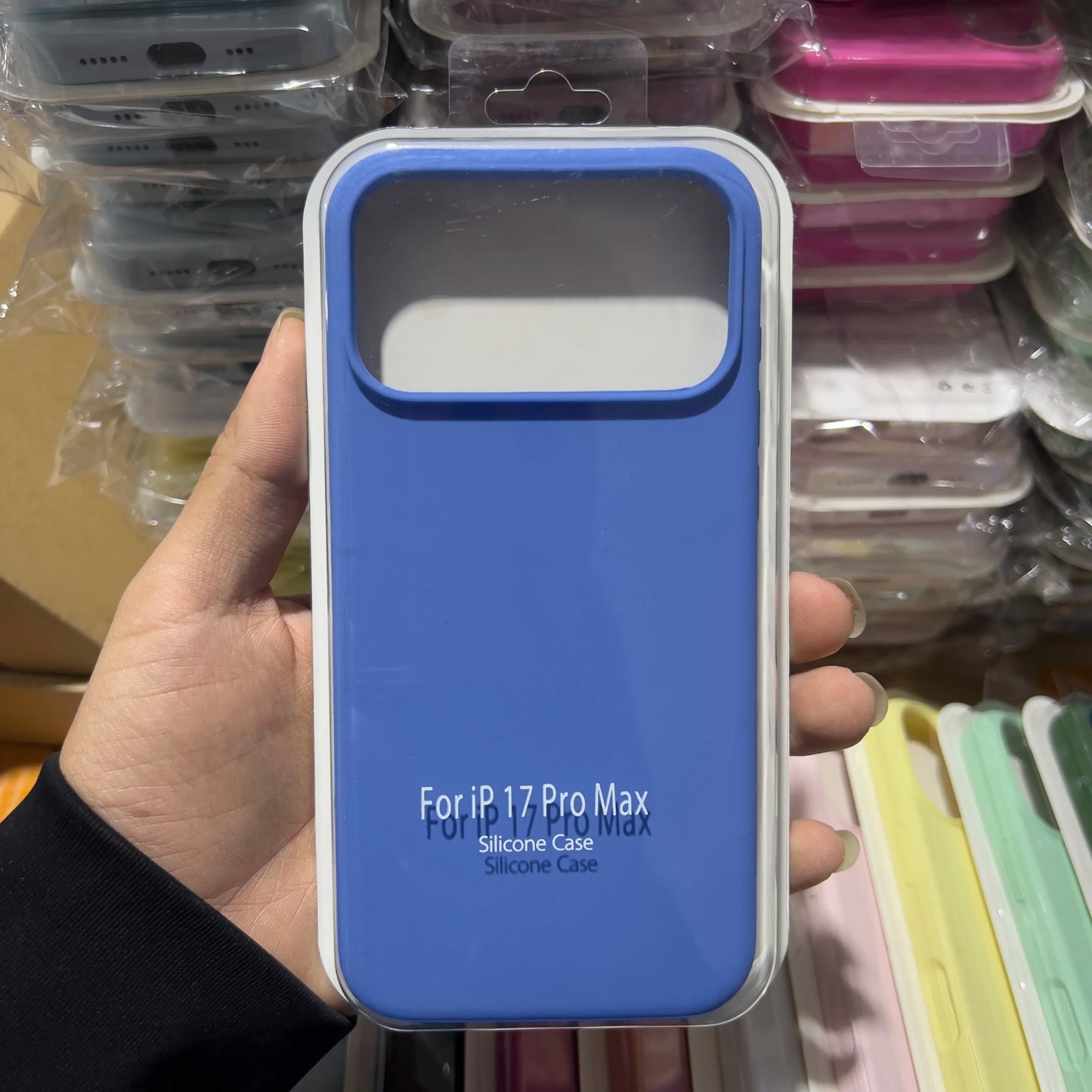 Luxury Candy Liquid Silicone Case For iPhone 17 Pro Max 16 15 14 13 Pro Max AIr Full-wrap Skin-friendly Cover
