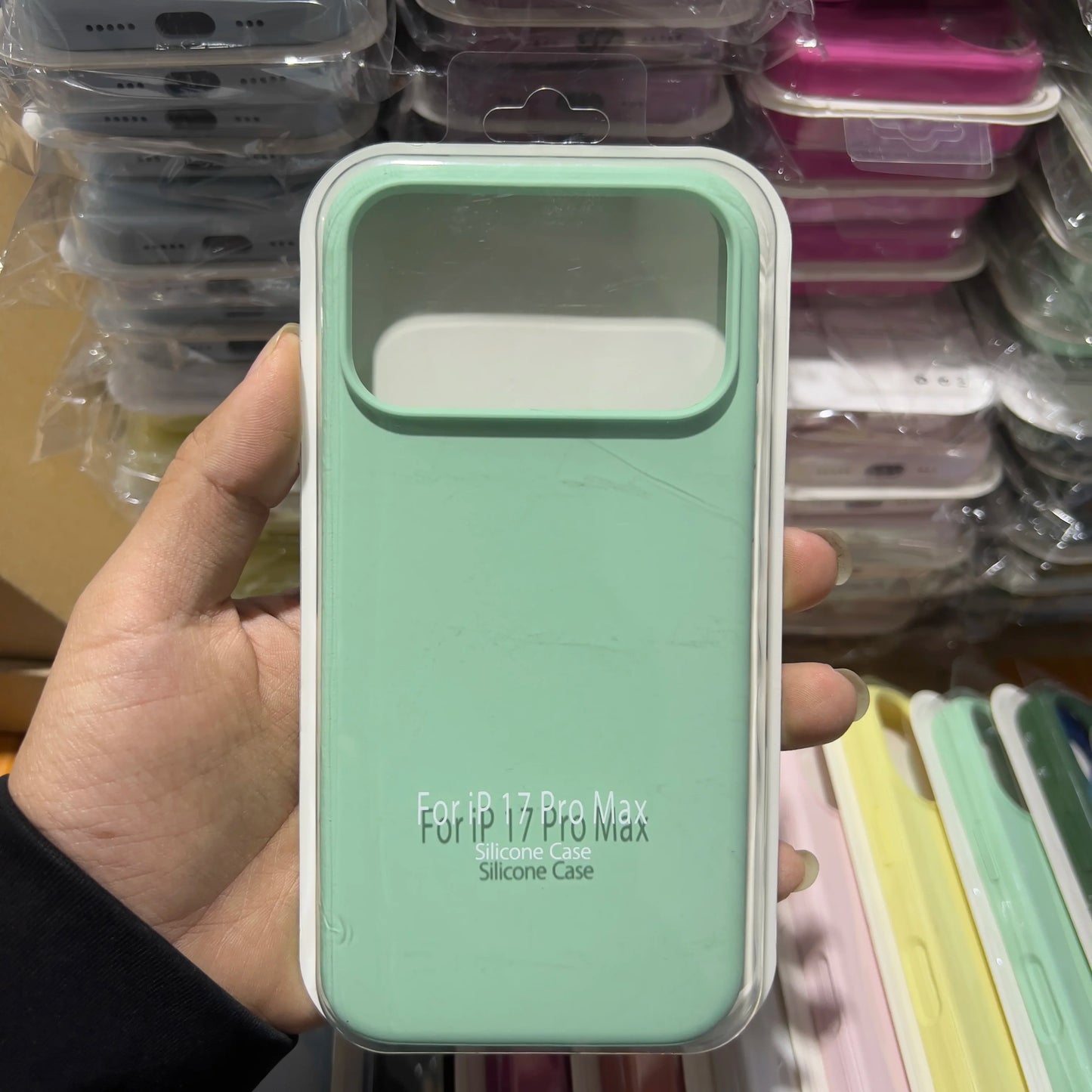 Luxury Candy Liquid Silicone Case For iPhone 17 Pro Max 16 15 14 13 Pro Max AIr Full-wrap Skin-friendly Cover