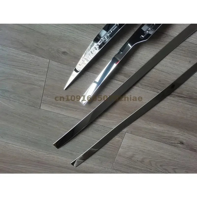 Car Accessories  For Volvo xc60  2018 2019 2020 2021 2022 Body electroplating door side anti-collision decorative bright strip
