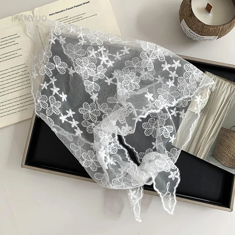 Women's Thin Style Lace Triangular Scarf Summer French Style Headscarf Headband Silk Scarf Retro Decoration Countryside Style