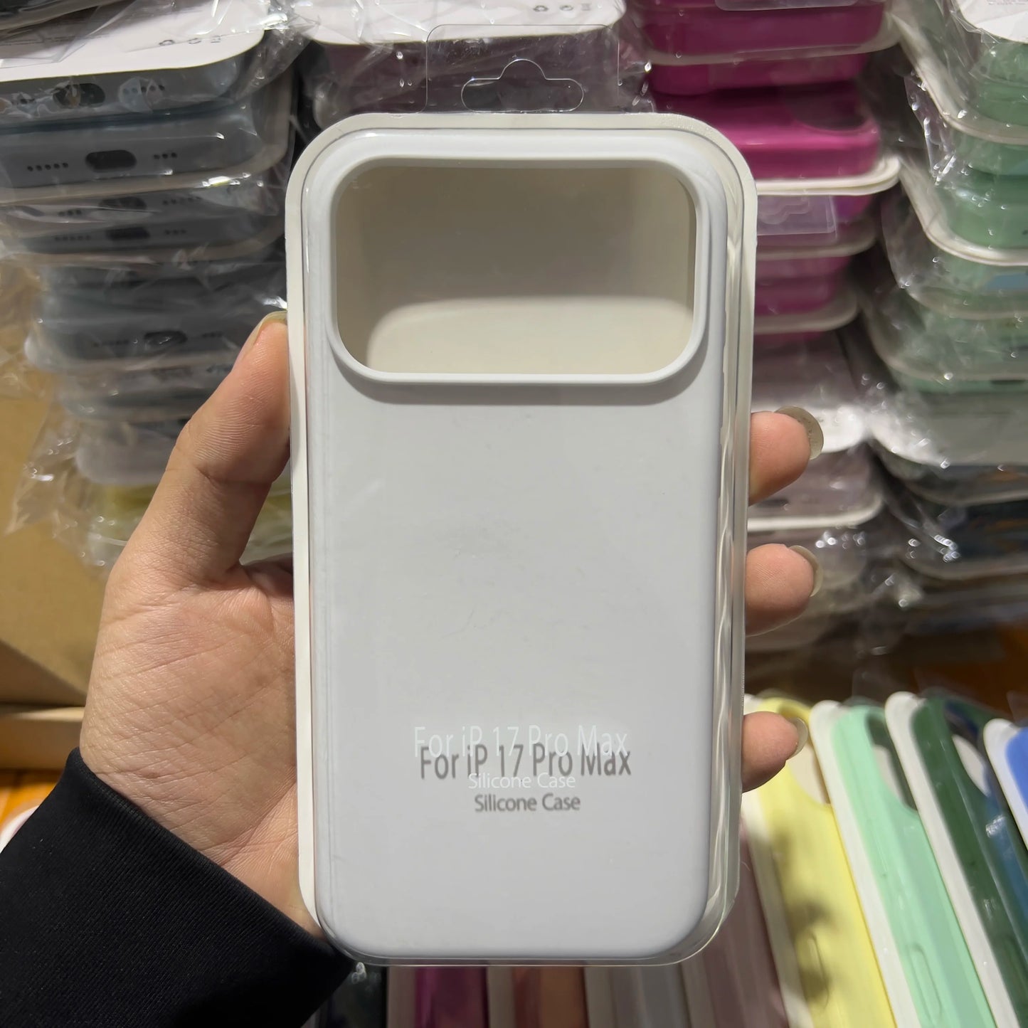 Luxury Candy Liquid Silicone Case For iPhone 17 Pro Max 16 15 14 13 Pro Max AIr Full-wrap Skin-friendly Cover