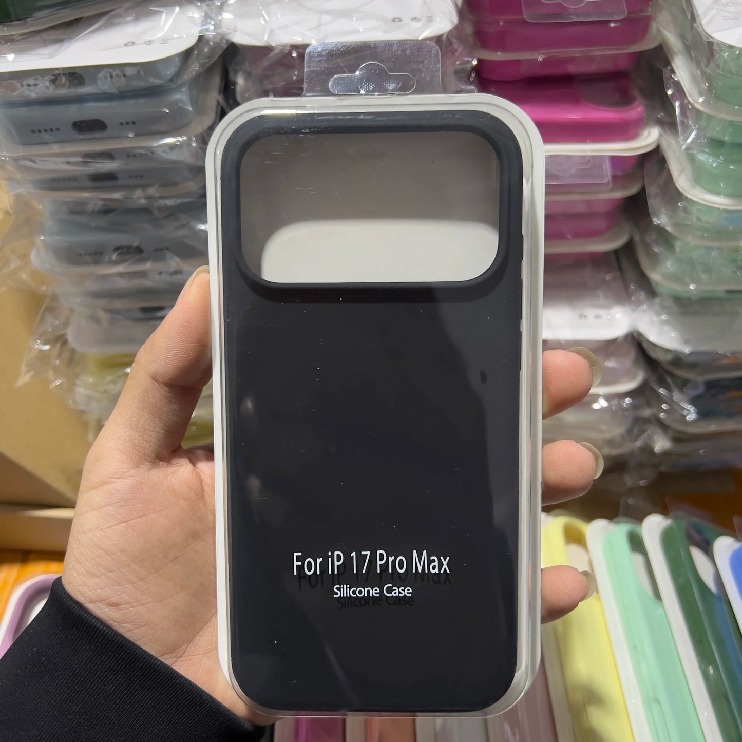 Luxury Candy Liquid Silicone Case For iPhone 17 Pro Max 16 15 14 13 Pro Max AIr Full-wrap Skin-friendly Cover