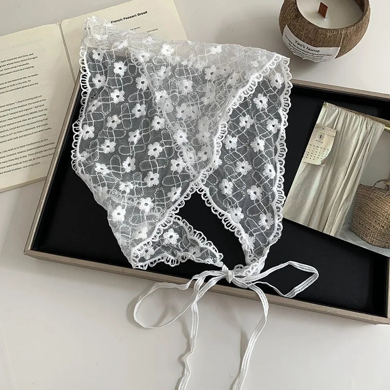 Women's Thin Style Lace Triangular Scarf Summer French Style Headscarf Headband Silk Scarf Retro Decoration Countryside Style