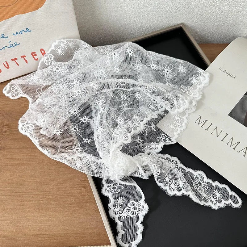 Women's Thin Style Lace Triangular Scarf Summer French Style Headscarf Headband Silk Scarf Retro Decoration Countryside Style