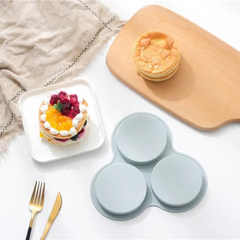 Air Fryer Egg Mold Round Shape Eggs Mold 3 Cavity Non-Stick Silicone Air Fryer Egg Pan Egg Steamer Cooking Mold Fried Egg Tool